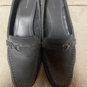 Croft&Barrow - Grey Suede Flat